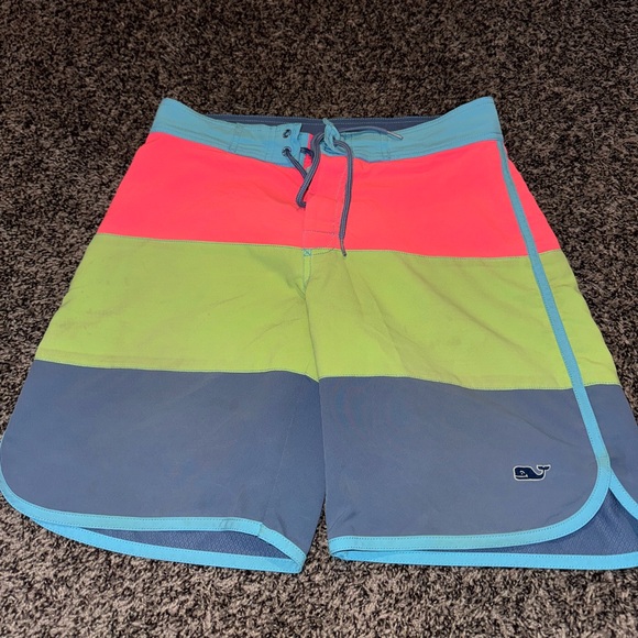 Men’s Vineyard Vines Board Shorts - Size 28 - Picture 1 of 4